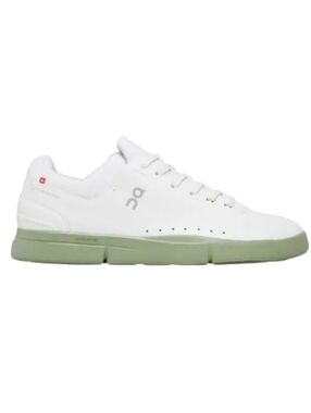 On Running The Roger sneakers in white with mint accent sole. Size 9